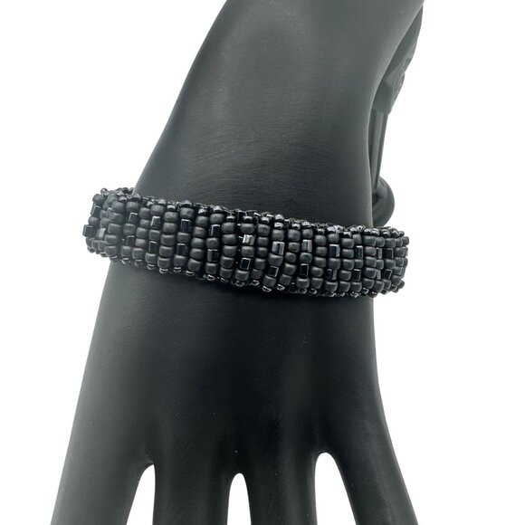 Handwoven Black Beaded Bracelet With Magnetic Clasp - Picture 2 of 4